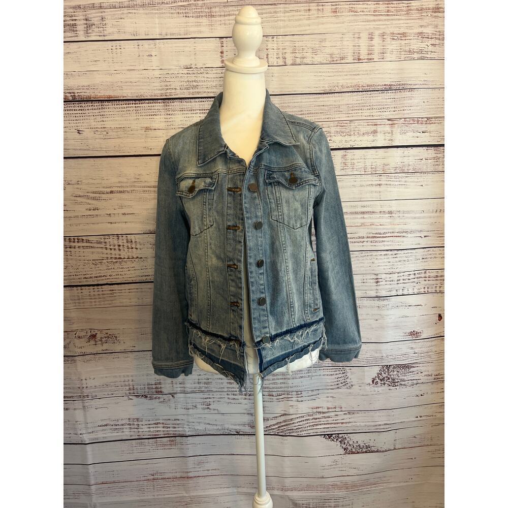 Kut from the Kloth Distressed
Raw Hem Light Blue Denim Kara Frayed Hem Jacket L